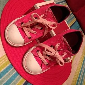 EUC. Authentic All Stars Converse , kids size 9
